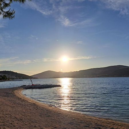 Villa Apartment Aa 2 Trogir Exterior foto
