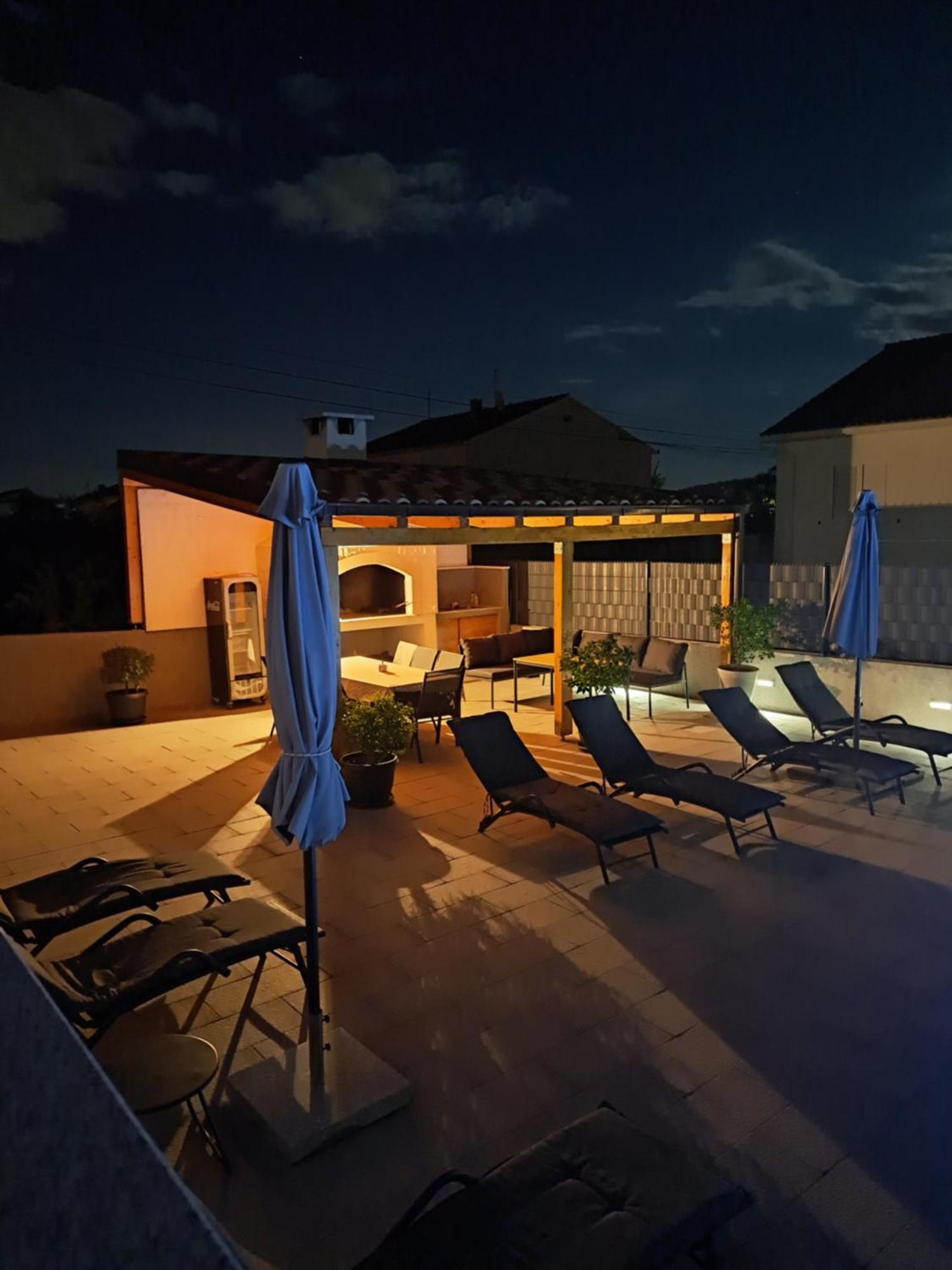Villa Apartment Aa 2 Trogir Exterior foto