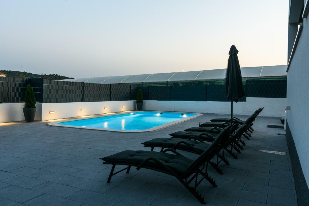 Villa Apartment Aa 2 Trogir Exterior foto
